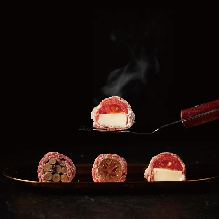 2022年底前，平日出示官網活動畫面，消費兩客套餐，「夏慕尼」即贈「和牛捲三重奏」1份。業者提供