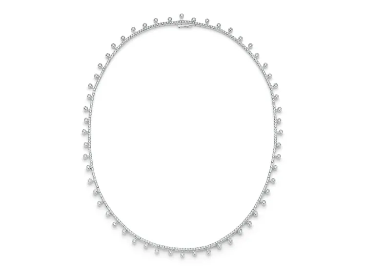 Dewdrop 18K白金鑽石項鍊，82萬元。品牌提供