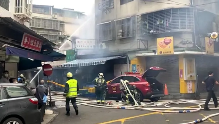 消防人員到場。翻攝畫面