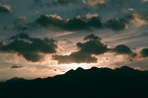 2022倒数!今年最后夕阳在台南 元旦第一道日出到这看