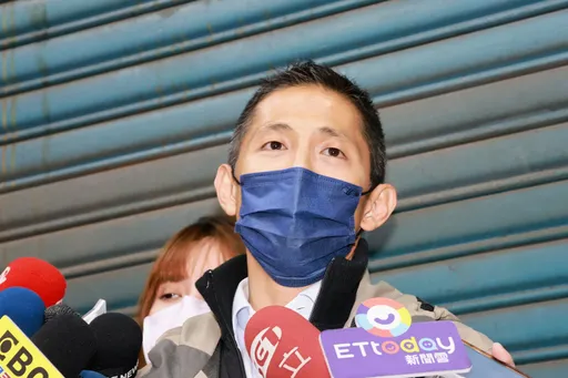 邱國正喊「役期延長」挺不挺？　吳怡農預告明日公布兵役政見