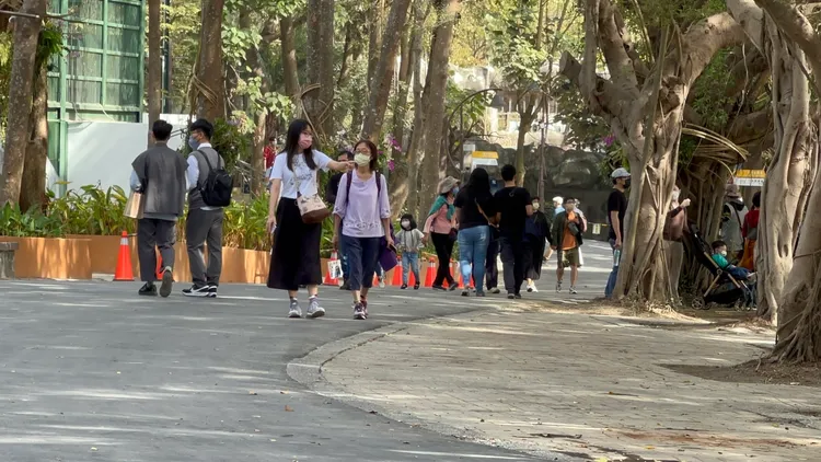 壽山動物園整修後重新開園，吸引許多遊客。侯昌騰攝