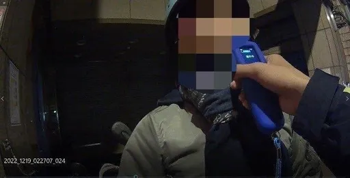 世足冠軍戰太刺激　他猛灌酒壓驚！騎車違規被攔GG了