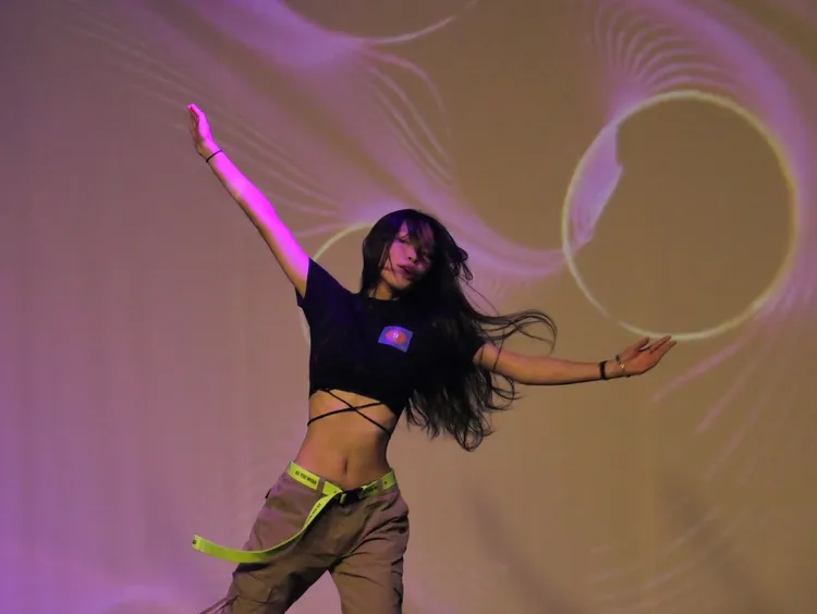 北政國中的高姀雅同學靠著精湛舞藝及甜美笑容，征服評審眼球驚艷奪冠。