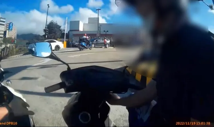 陳男謊報弟弟身分被警方識破。翻攝畫面