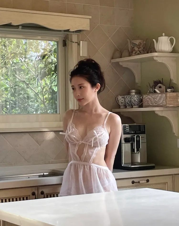 雞排妹也是變臉A片受害人。翻攝鄭家純臉書