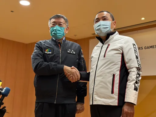 柯侯同框！2024藍白合現契機？　柯文哲苦笑難答卻搶走侯氏「金句」