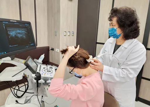 妙齡女跳舞秒昏倒!頸源性眩暈拖4年 再生注射治療解頑疾