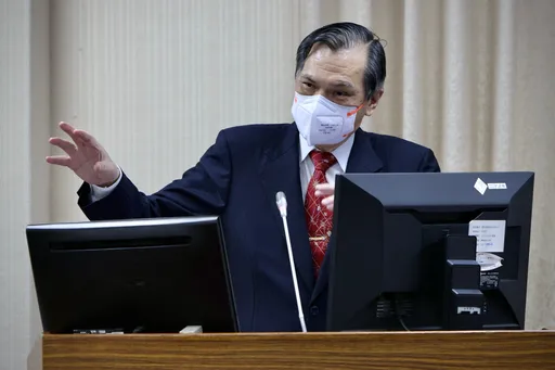 陳明通指導論文「接連被擊落」 要跳船離府會挑「2時機點」