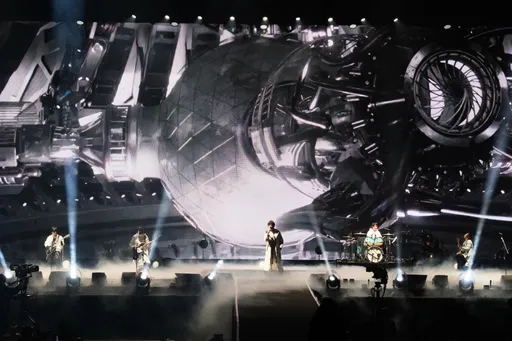 五月天桃園復刻10年前「諾亞方舟」今晚首航 阿信才唱4首歌就嗆歌迷