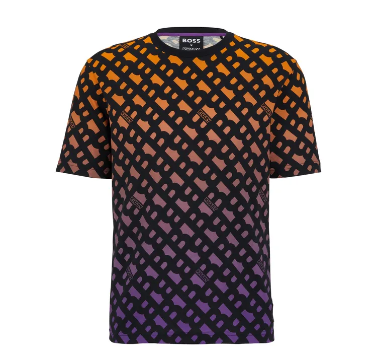 BOSS x Khaby聯名系列漸層B-monogram印花T恤，5300元。品牌提供