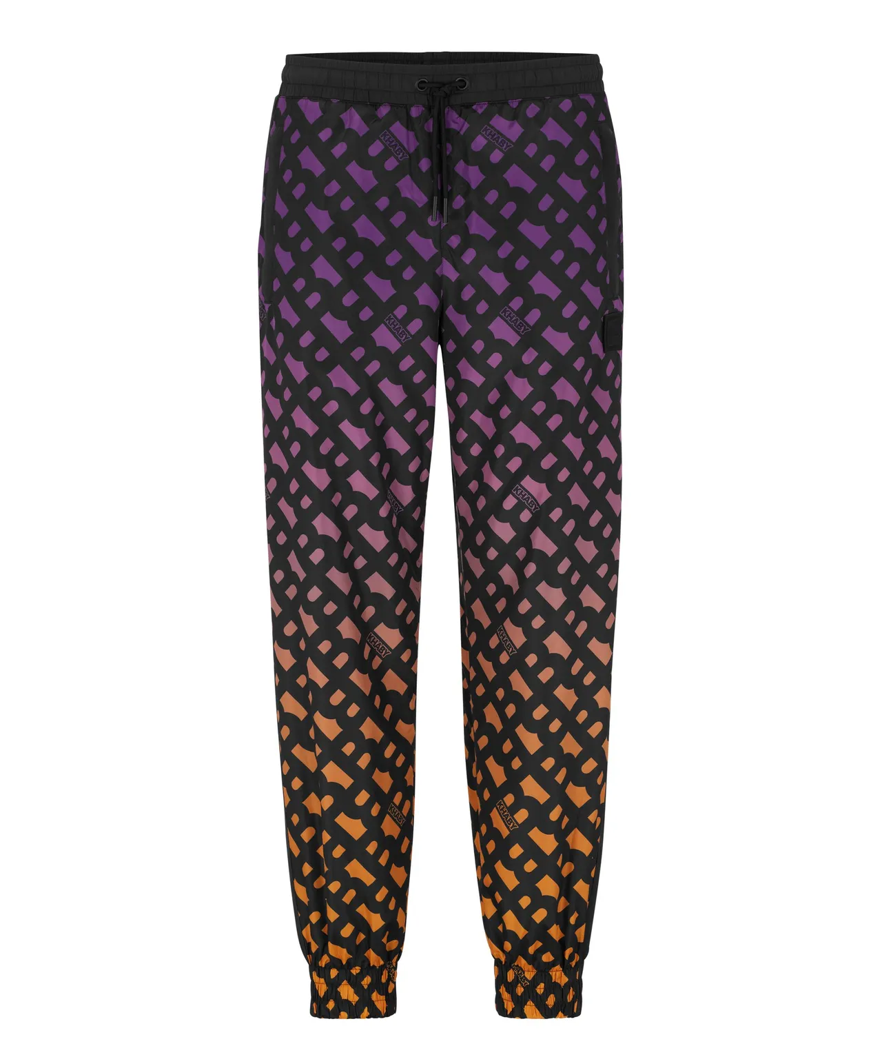 BOSS x Khaby聯名系列漸層B-monogram印花運動長褲,1萬900元。品牌提供