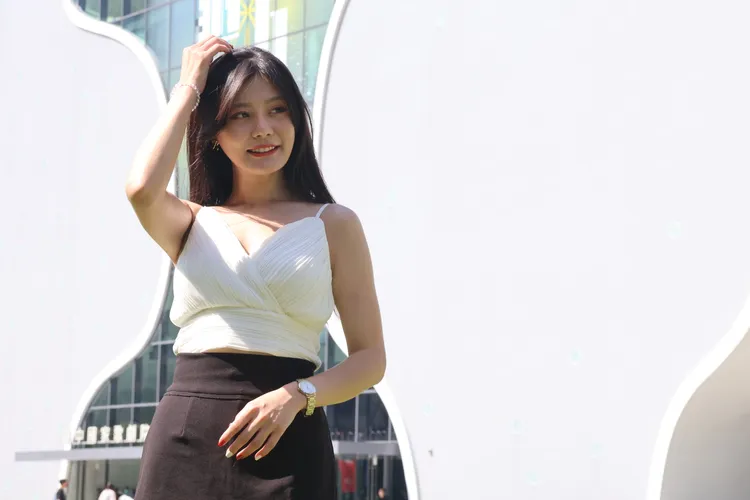 小薇擔任SG、演員約4年。張喆喜攝