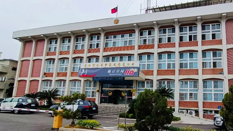 麻豆分局爆發警紀醜聞。王志弘攝