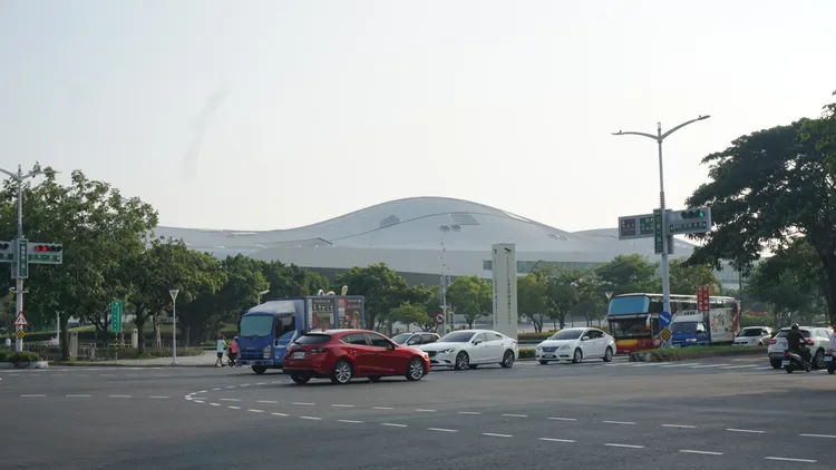 國泰重劃區緊鄰衛武營，目前區段地價飆破每坪162萬元。葉家銘攝