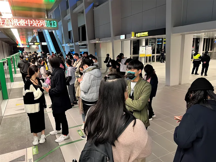 台中捷運陪大家一起跨年迎接2023，營業時間延長到凌晨2點。台中捷運公司提供