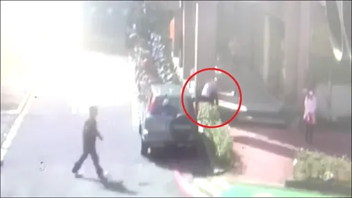 大樓外牆磁磚從天降　幸運保住一命！新北男路過衰被砸頭