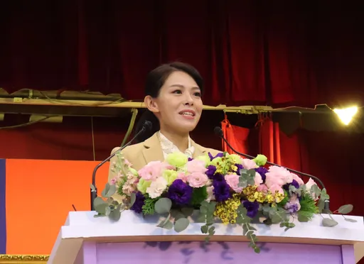 高虹安宣誓就職!郭台銘花籃送暖 這4字呼應追查「新竹大秘寶」