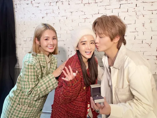 阿沁聖誕驚喜送1克拉鑽戒給老婆　藏私房錢30萬被抓包　