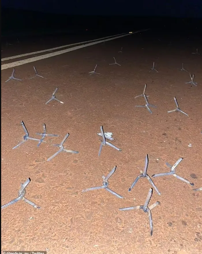 雞爪釘防止警察開車追逐。polic ia_ia twtitter