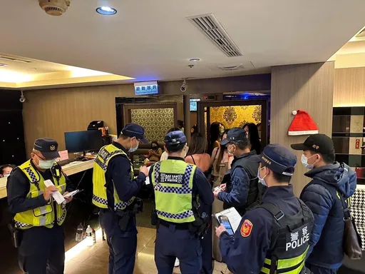 台男求職被詐困寮國金山角特區　竹警逮2人口販運成員救回被害人