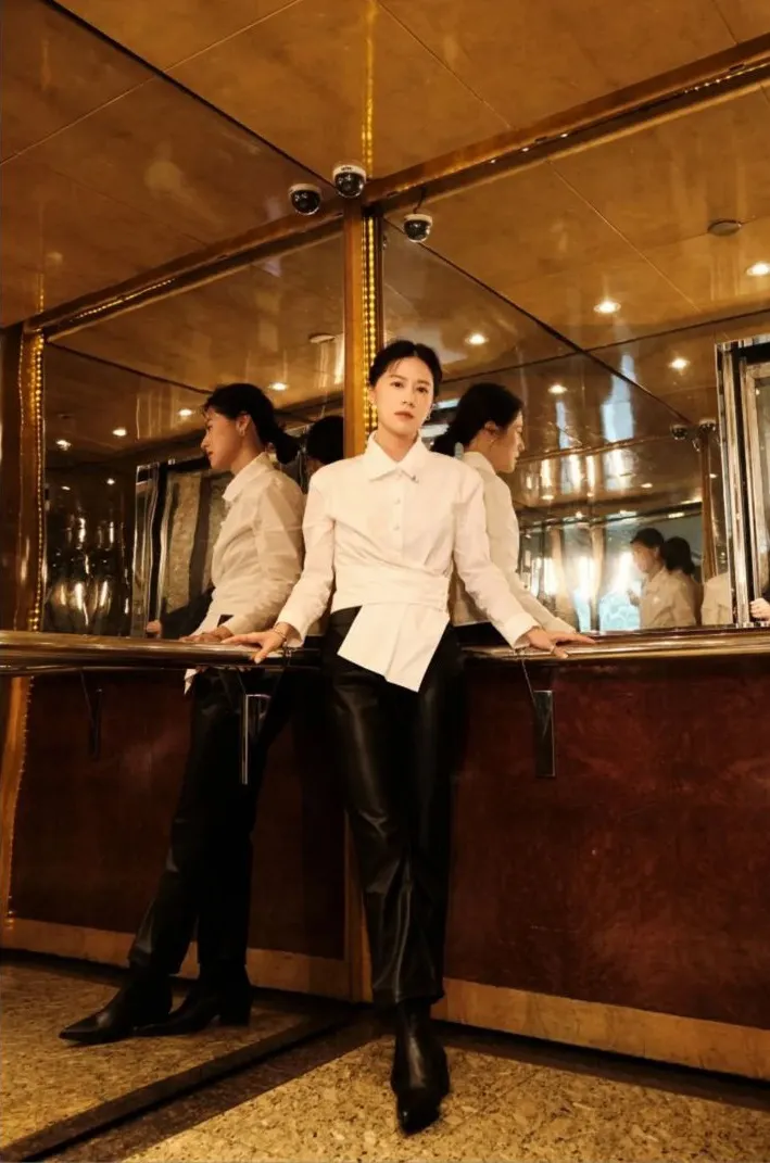 林予晞可柔可個性的風格，讓她的戲路與造型都很多元化。翻攝fotoallison IG