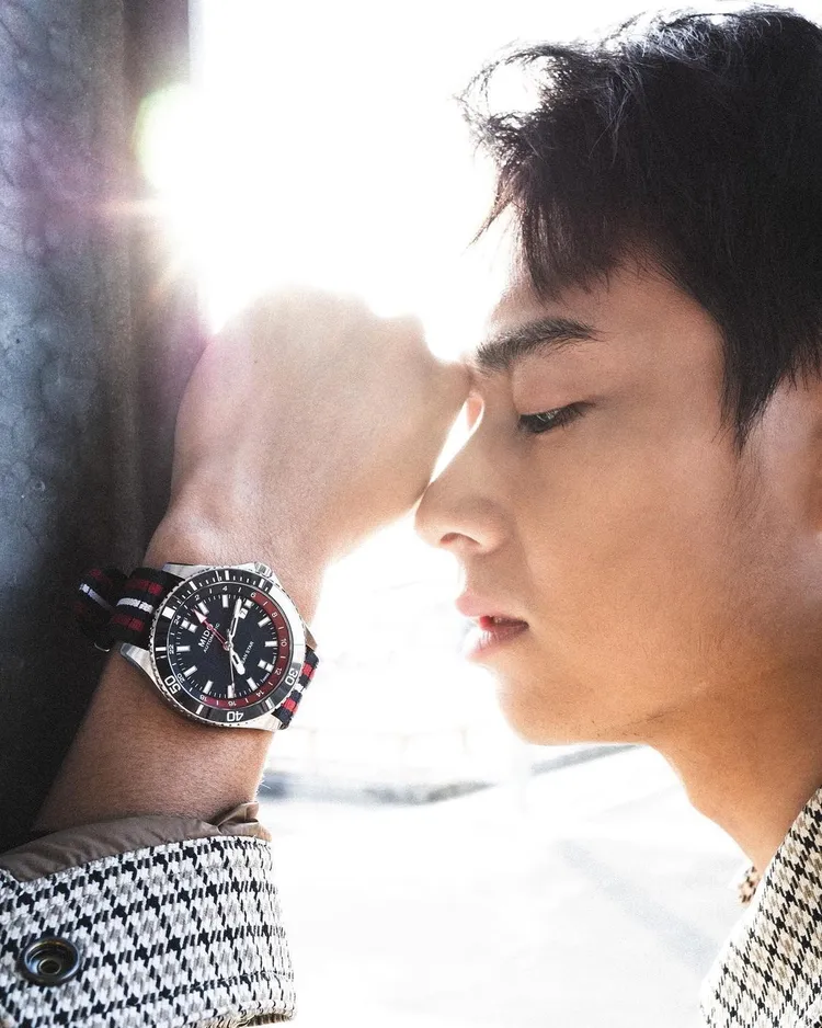 林敬倫在貼文中寫道「告訴我你們想去哪玩呢？」引發粉絲紛紛告白。翻攝seanlins IG