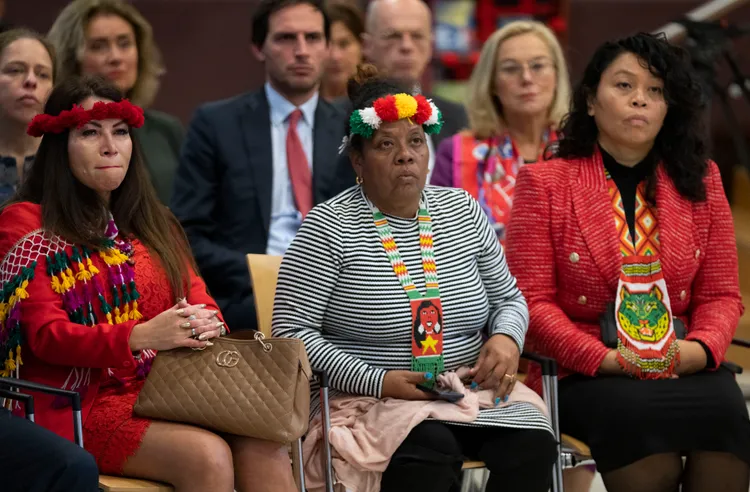 出席的奴隸後裔代表。美聯社