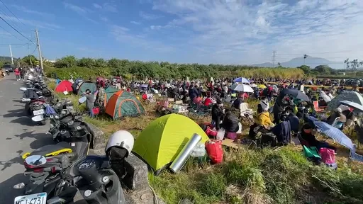 真的瘋搶！紫南宮錢母元旦發送　已排隊長2公里、還有搭帳篷