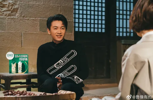 和陳妍希婚變傳言沒斷過 陳曉乾脆「躺平」不解釋