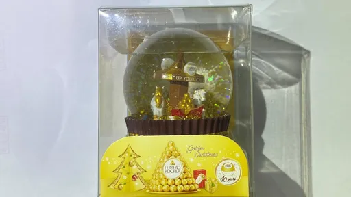 限量版耶誕節水晶球剛入手就遭竊 2小時找回真開心