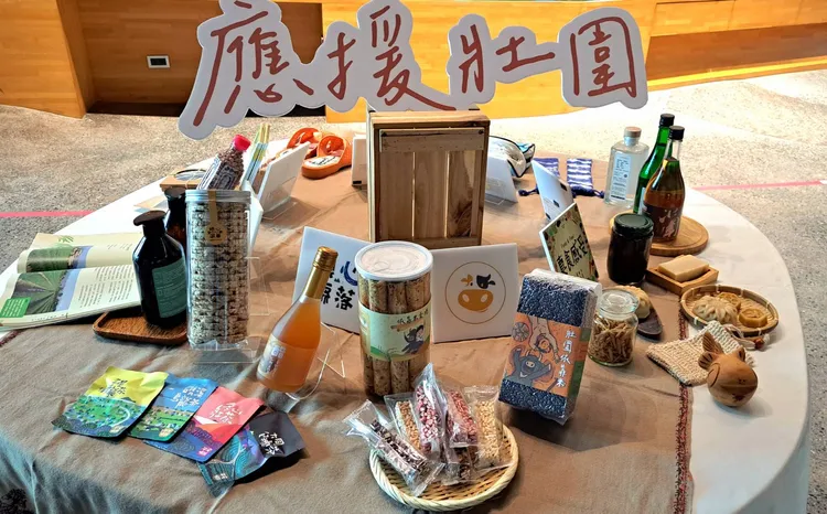 記者會現場邀請20家大東北角觀光圈的產業夥伴與精選壯圍在地農產，舉辦築夢市集與民眾互動分享特色物產。風管處提供