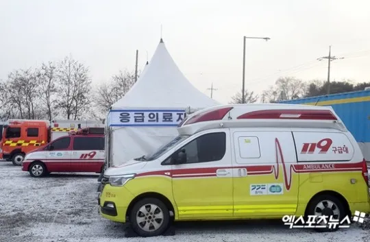 營區外還出動救護車待機。翻攝xportsnews