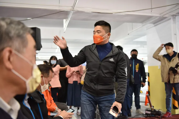 前立委顏寬恒在中二選區立委補選時，輸給民進黨提名人林靜儀，外傳他將接任台中市副市長。取自顏寬恒臉書