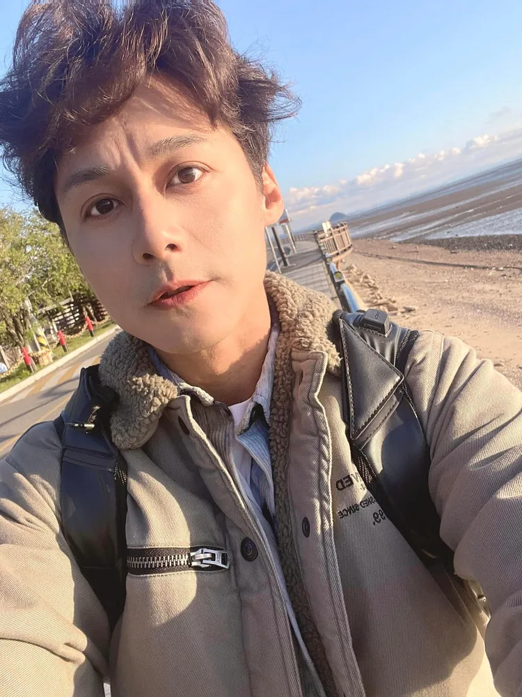 黃宥嘉直言廖科溢眼神看起來很花，帶有邪氣。翻攝廖科溢臉書