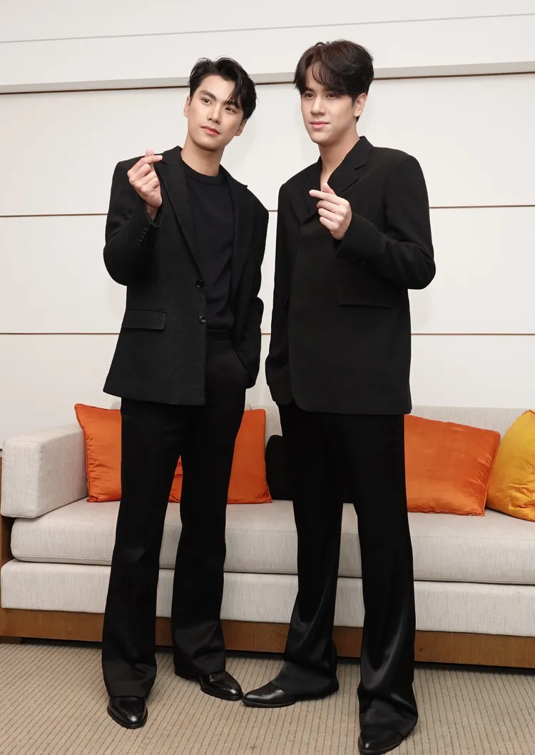 Ohm（左）、Nanon劇中不顧家人反對交往。陳德興攝