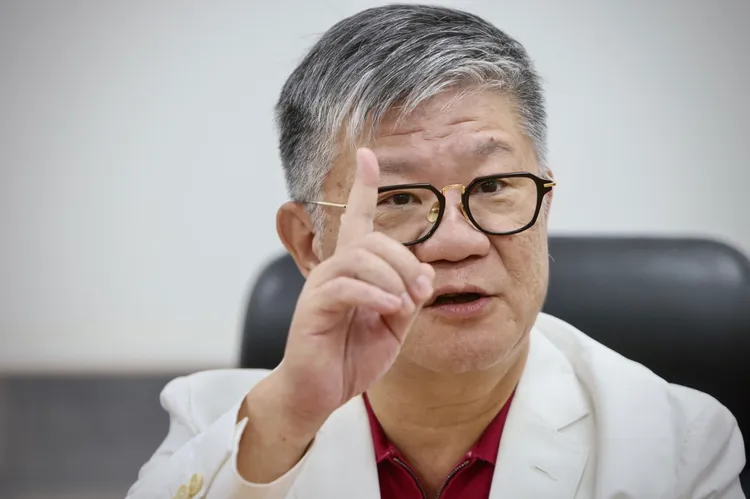 劉偉龍強調，無論有無全家股票，都將擦亮泰山招牌。林林攝