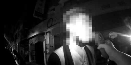 餐酒館瘋追世足賽　他酒駕未開大燈又紅燈右轉慘了