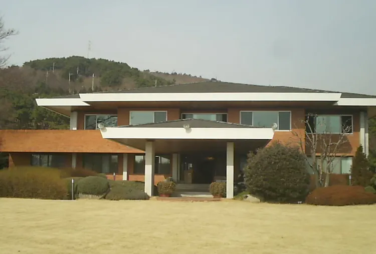 正心齋其實是釜山市長的舊官邸，現在為釜山開放活動會場。翻攝naver