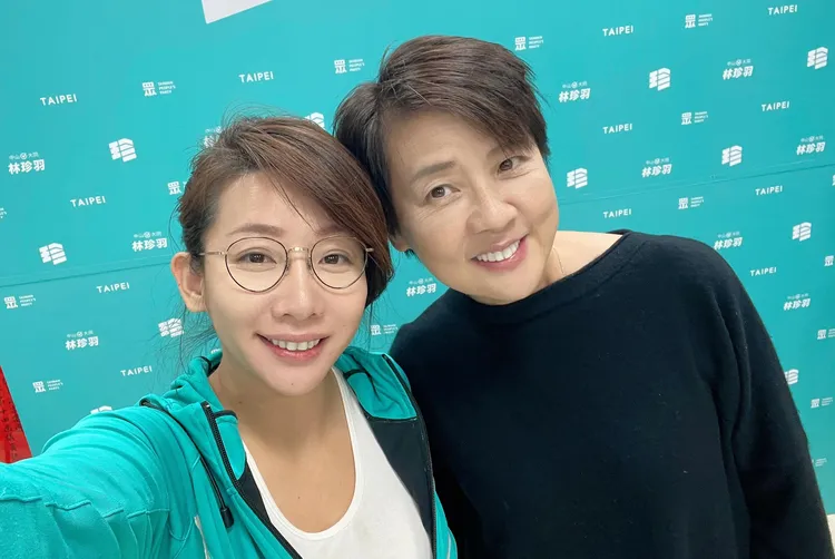 林珍羽說黃珊珊就像她的老師。翻攝自林珍羽臉書