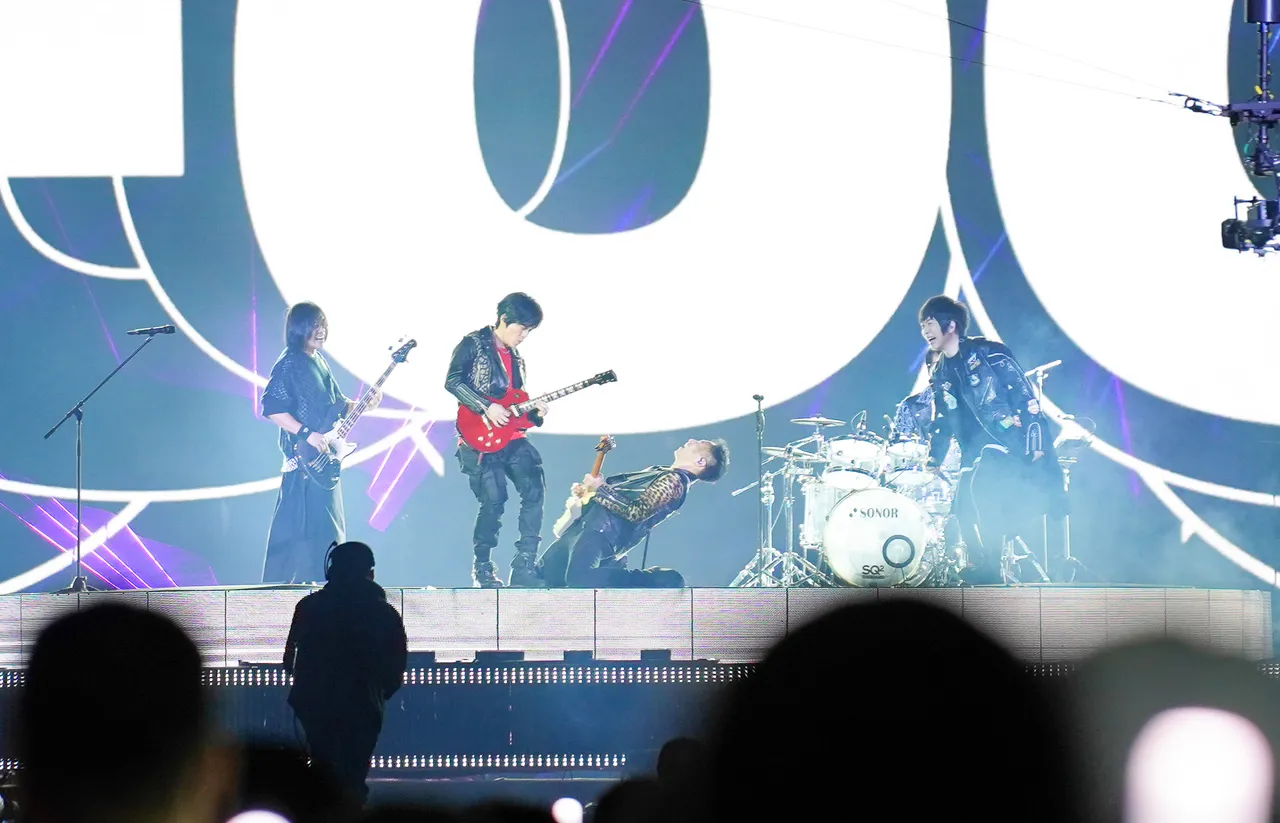 五月天今晚在桃園舉辦第4場演唱會。相信音樂