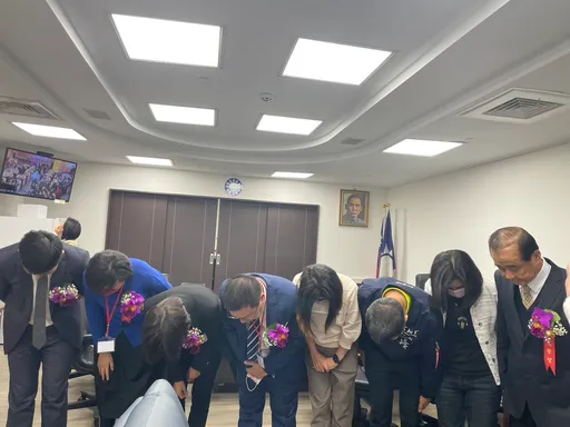 怕殺身之禍?台南國民黨3議員跑票 黨團鞠躬道歉「請中央開除黨籍」