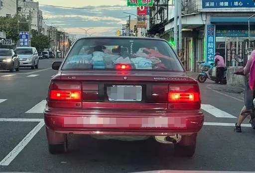 公司配老車超好用!女友卻嫌「窮人思維」 網全說:可以該換了