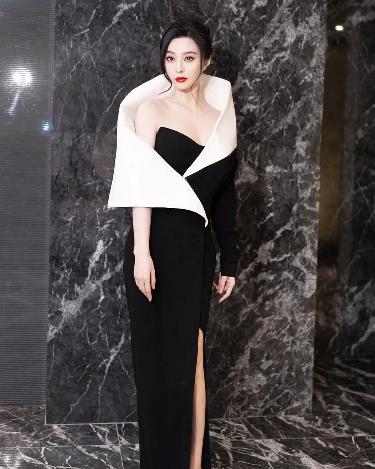 范冰冰身著黎巴嫩品牌Jean Louis Sabaji的黑白禮服，霸氣之美全都露。翻攝翻攝bingbing_fan IG
