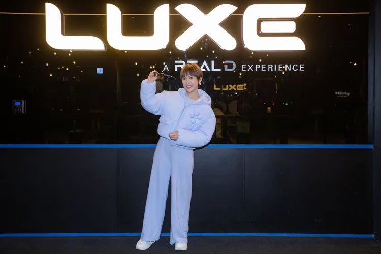 孫可芳觀賞每秒48幀率的LUX巨幕廳朝聖《阿凡達：水之道》。Real D提供