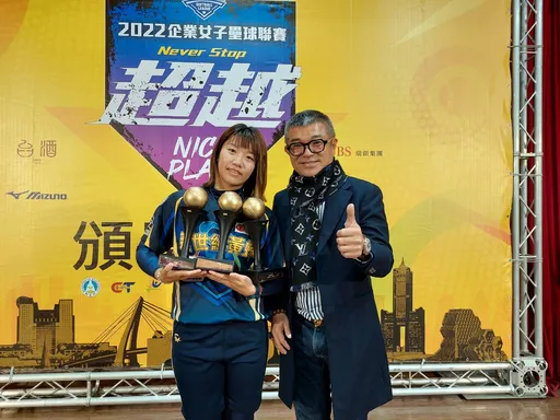 企業女壘｜蔡珈蓁囊括投手3大獎　黃蜂未能封王有遺憾