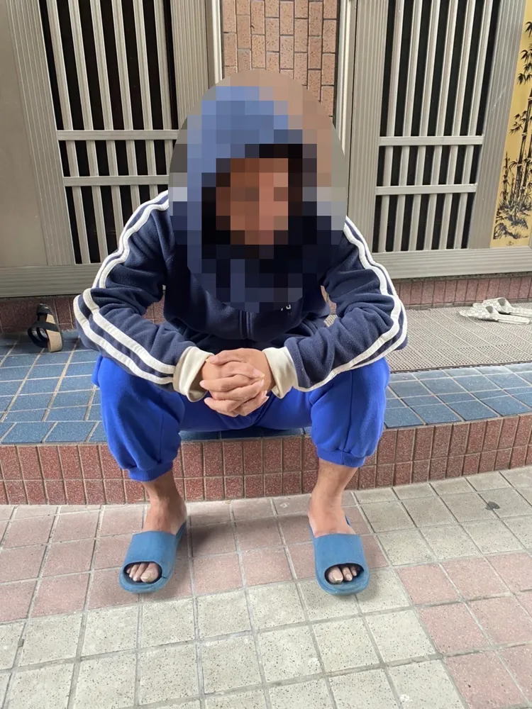 該名疑似失聰、失語的男子，身上並無任何證件，確認身分具有難度。台東分局提供