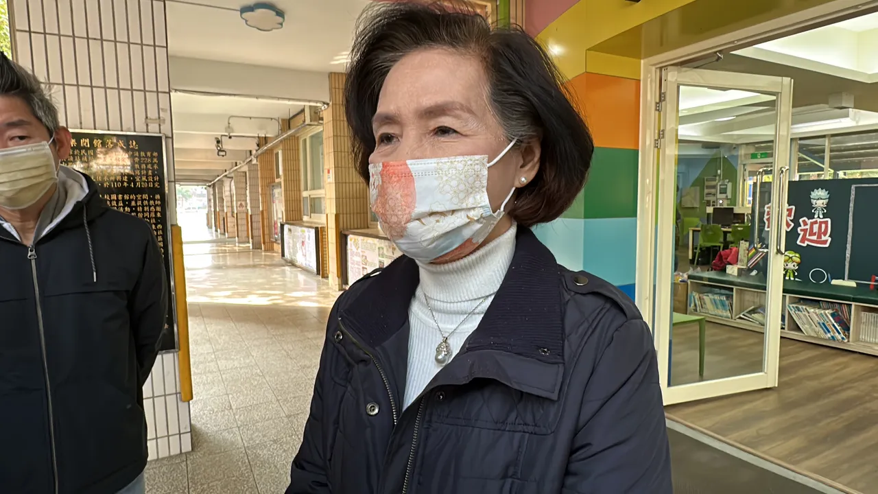 宜縣教育處長接北市府體育局長林姿妙 人才交流予以祝福
