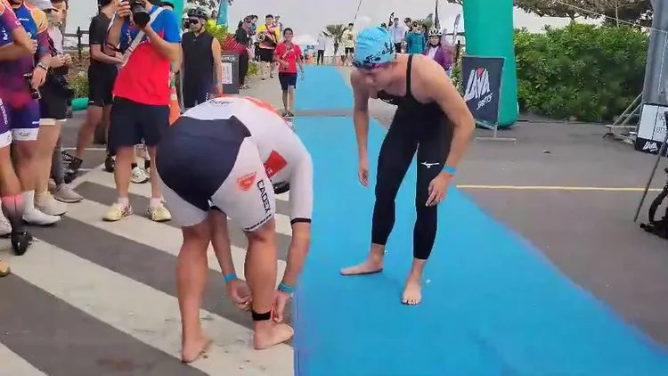 選手也可找人組合，共同完成鐵人二項賽事。鵬管處提供