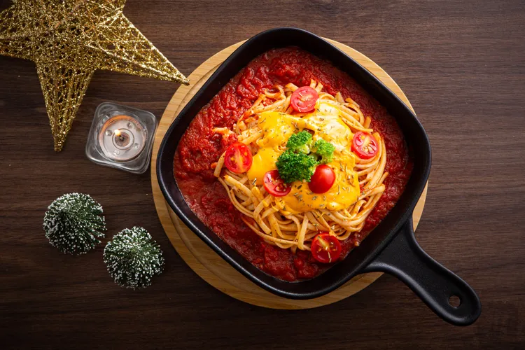 起司火山波隆納肉醬麵。業者提供